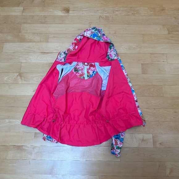 NWOT Lululemon Sea Wheeze Marathon 'Pack It Up' Jacket in Size 4 with Carry Bag - Picture 7 of 14